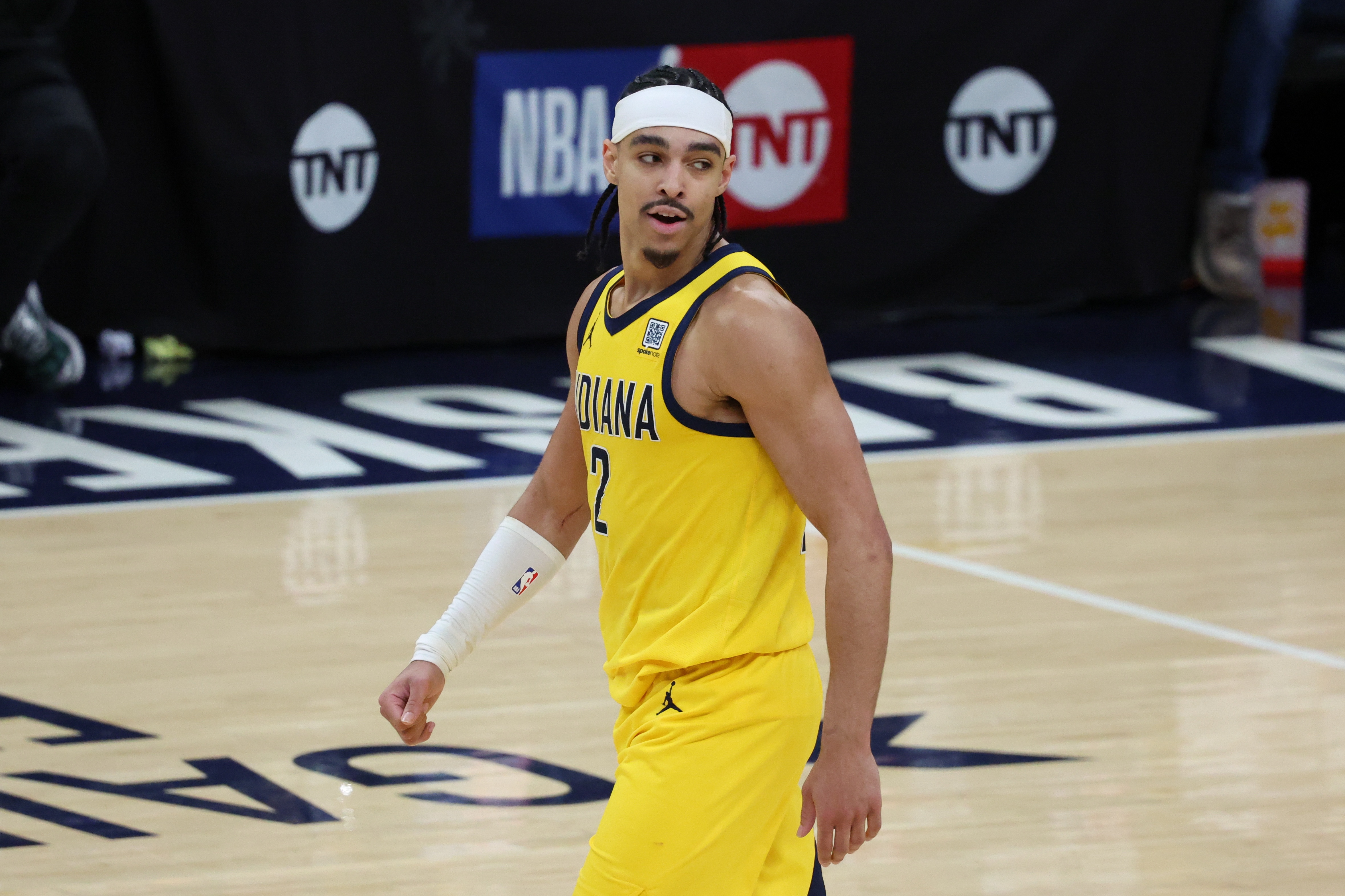 攻防俱佳！內姆哈德7中5高效貢獻17分4助3斷 三分5中3