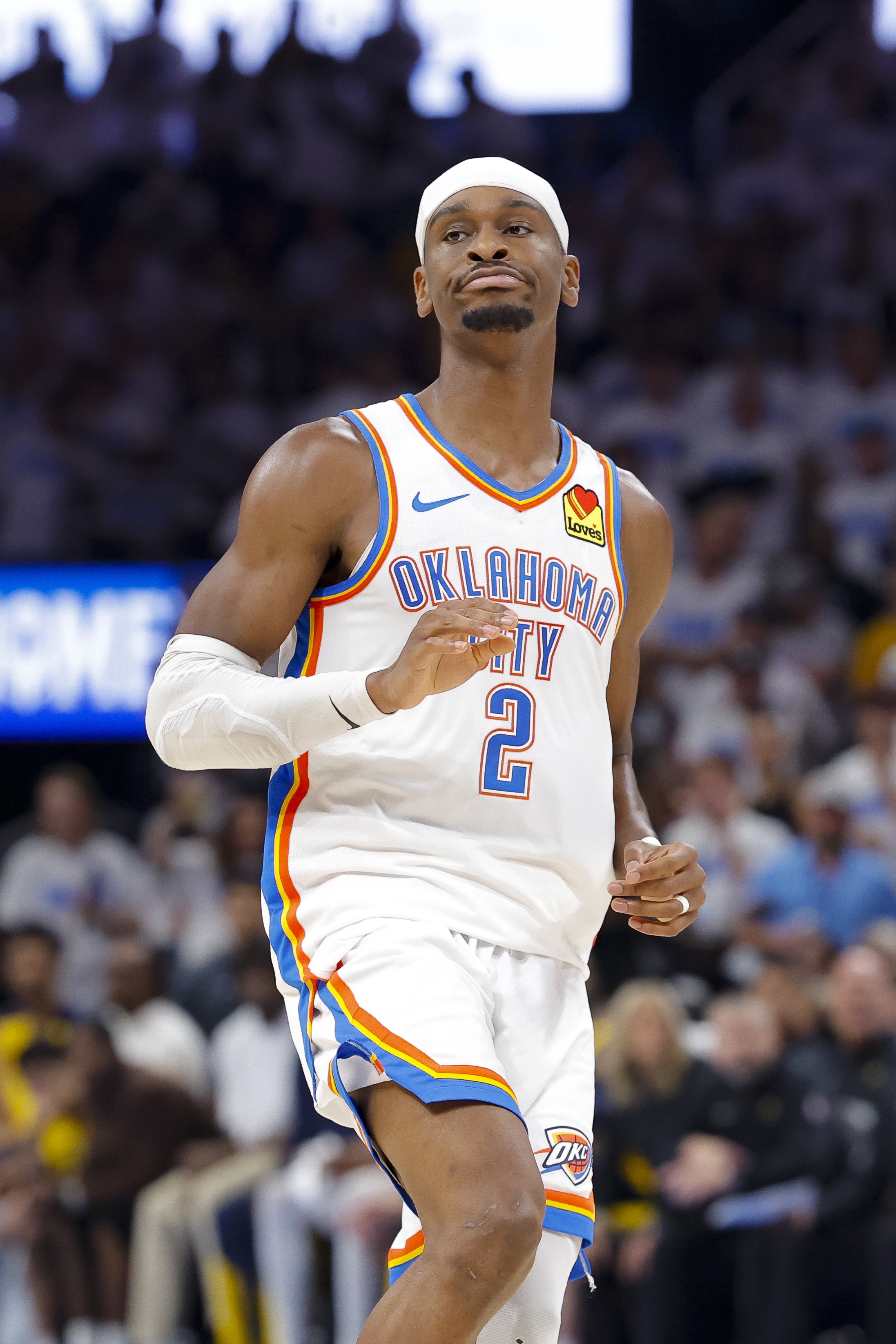 勝負手！今日雷霆共出現(xiàn)21次失誤 比步行者足足多了11次