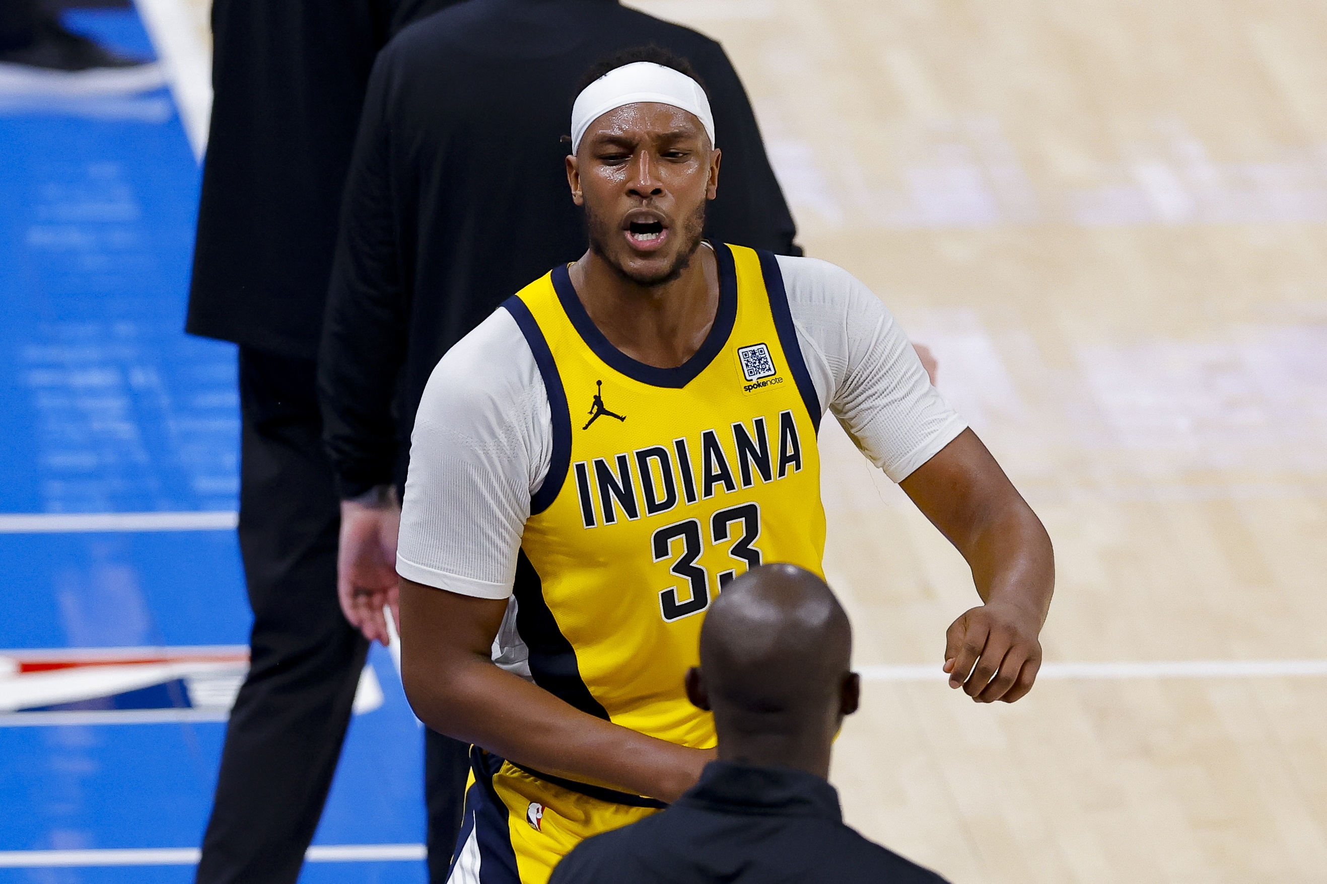 ??特納是自霍華德后首位在單季季后賽蓋帽45+的東部球員