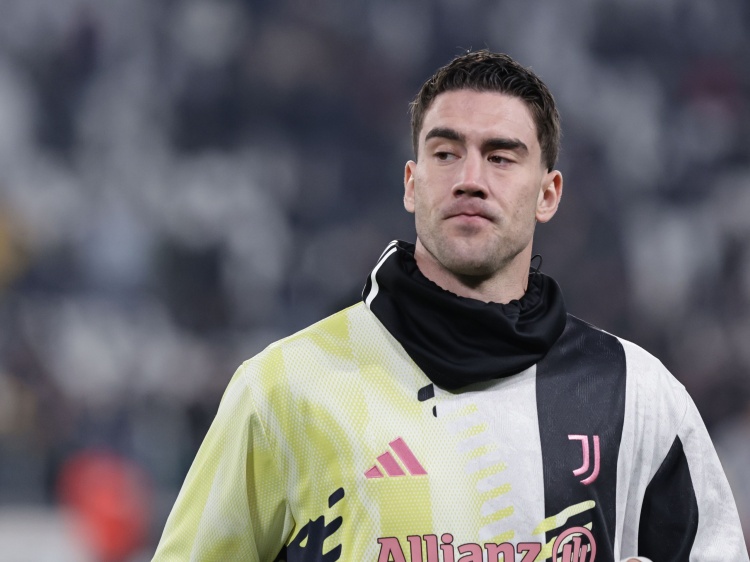 記者：弗拉霍維奇今夏離開(kāi)尤文已成定局，切爾西仍在密切關(guān)注