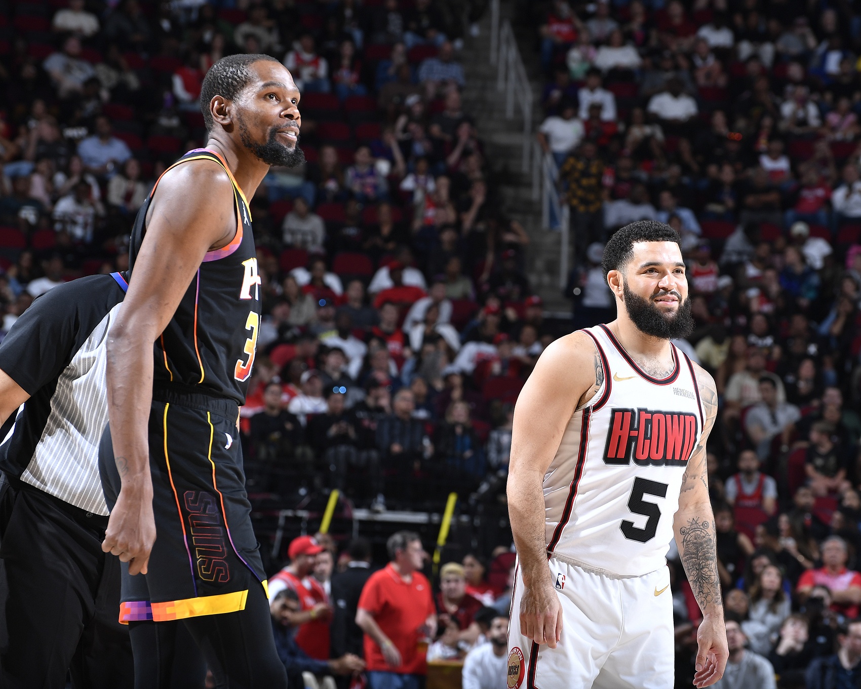 火箭在交易送出次輪為59號(hào)簽+26年兩次輪+30年綠軍次輪+32年次輪