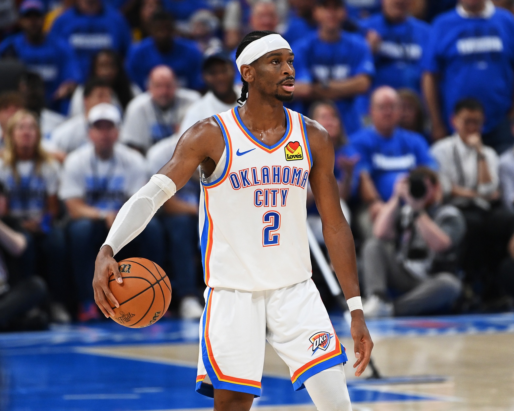 孔德昕：雷霆半場(chǎng)空間極差&進(jìn)攻便秘 對(duì)面倒下核心雷霆仍畏首畏尾