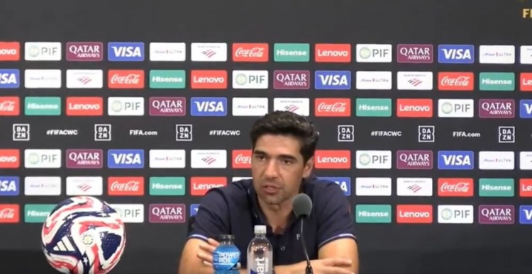 帕爾梅拉斯主帥：上半場我們表現(xiàn)不好，替補上場球員帶來了幫助