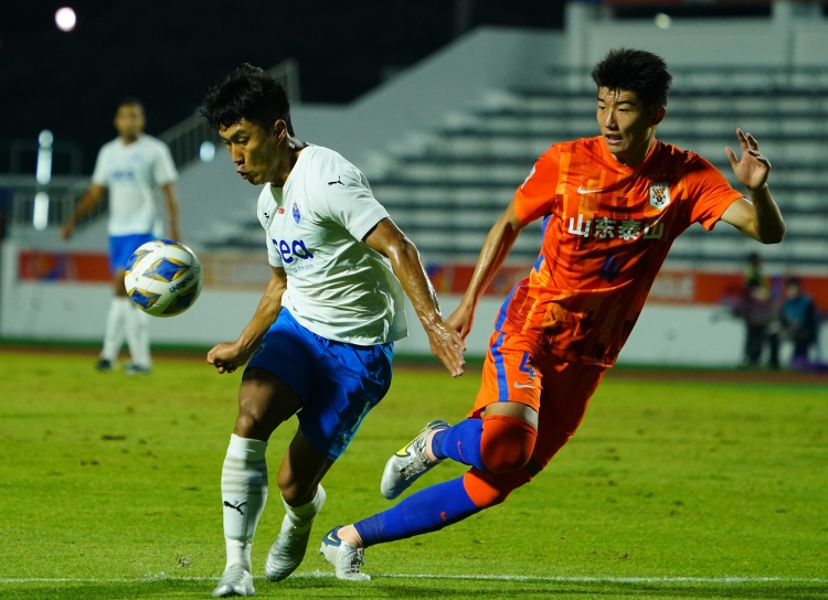 山東泰山后衛(wèi)楊瑞琦租借加盟梅州客家