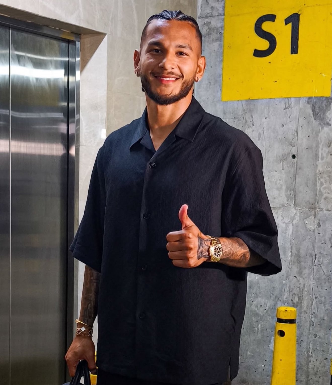 羅馬諾：若約克雷斯離隊(duì)，葡體鎖定目標(biāo)阿爾梅里亞的前鋒蘇亞雷斯