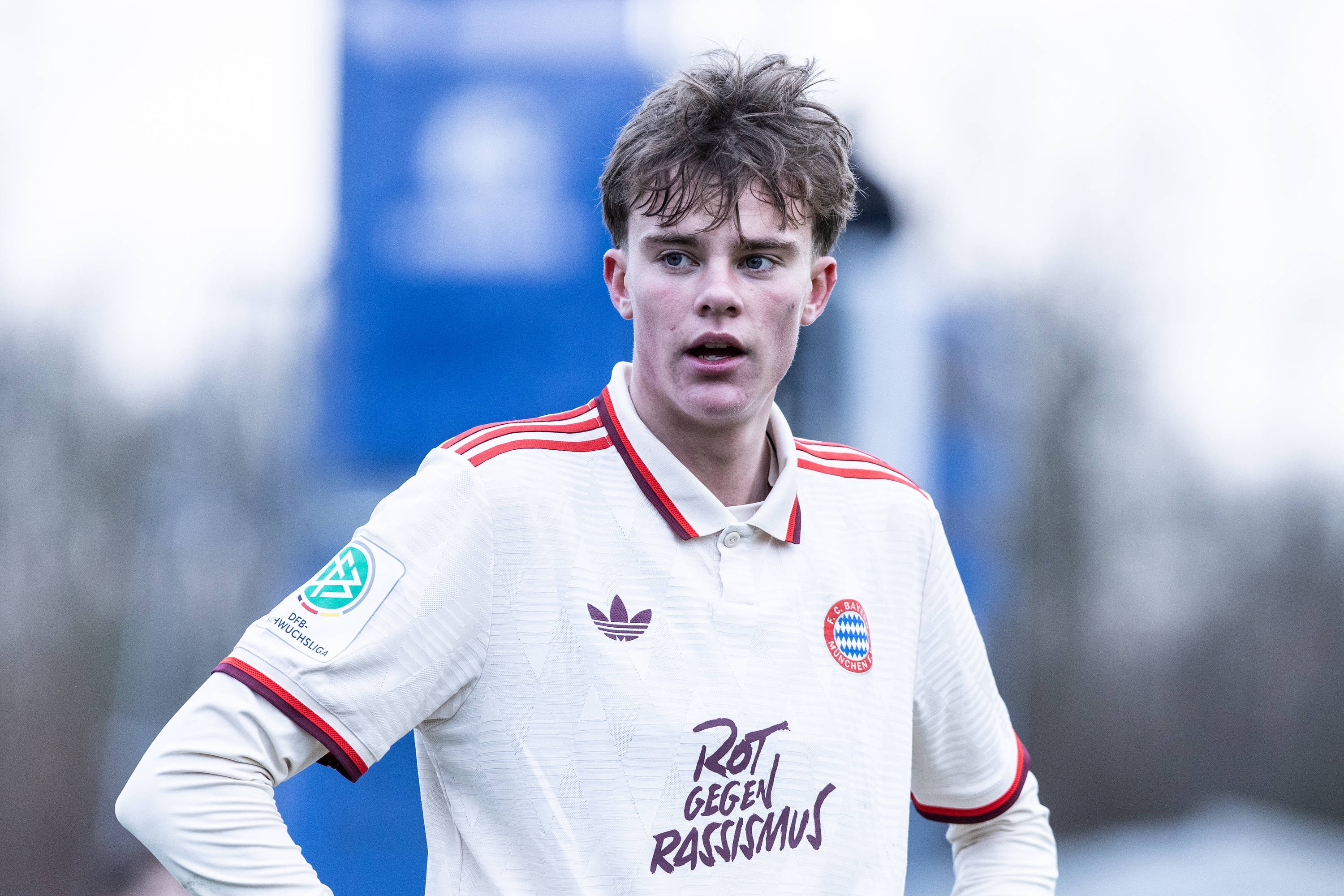 官方：拜仁19歲中場(chǎng)喬納坦-延森租借加盟蘇黎世草蜢