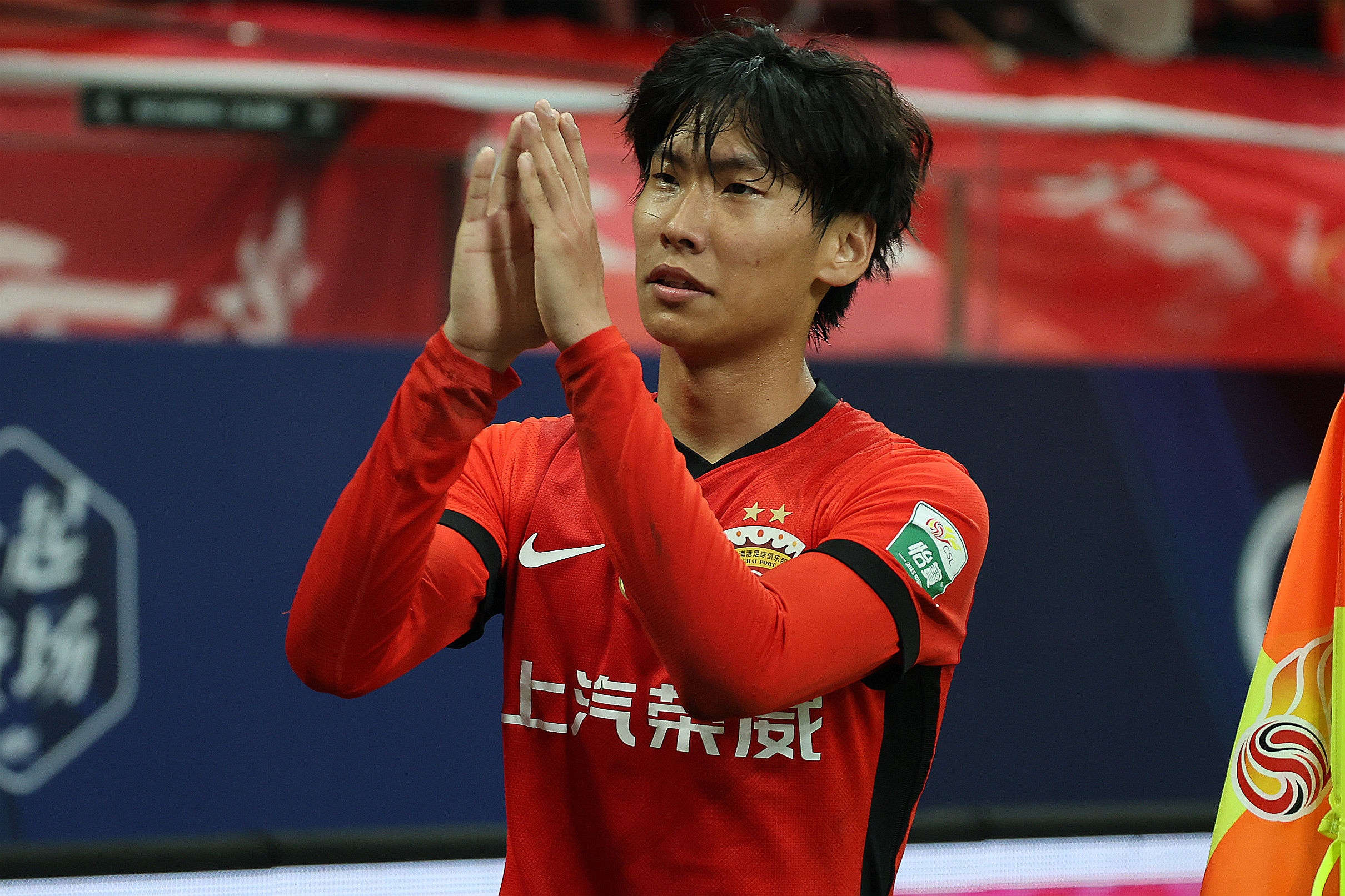 本場傳射！19歲李新翔：不足的地方還有很多，要繼續(xù)向老大哥學(xué)習(xí)