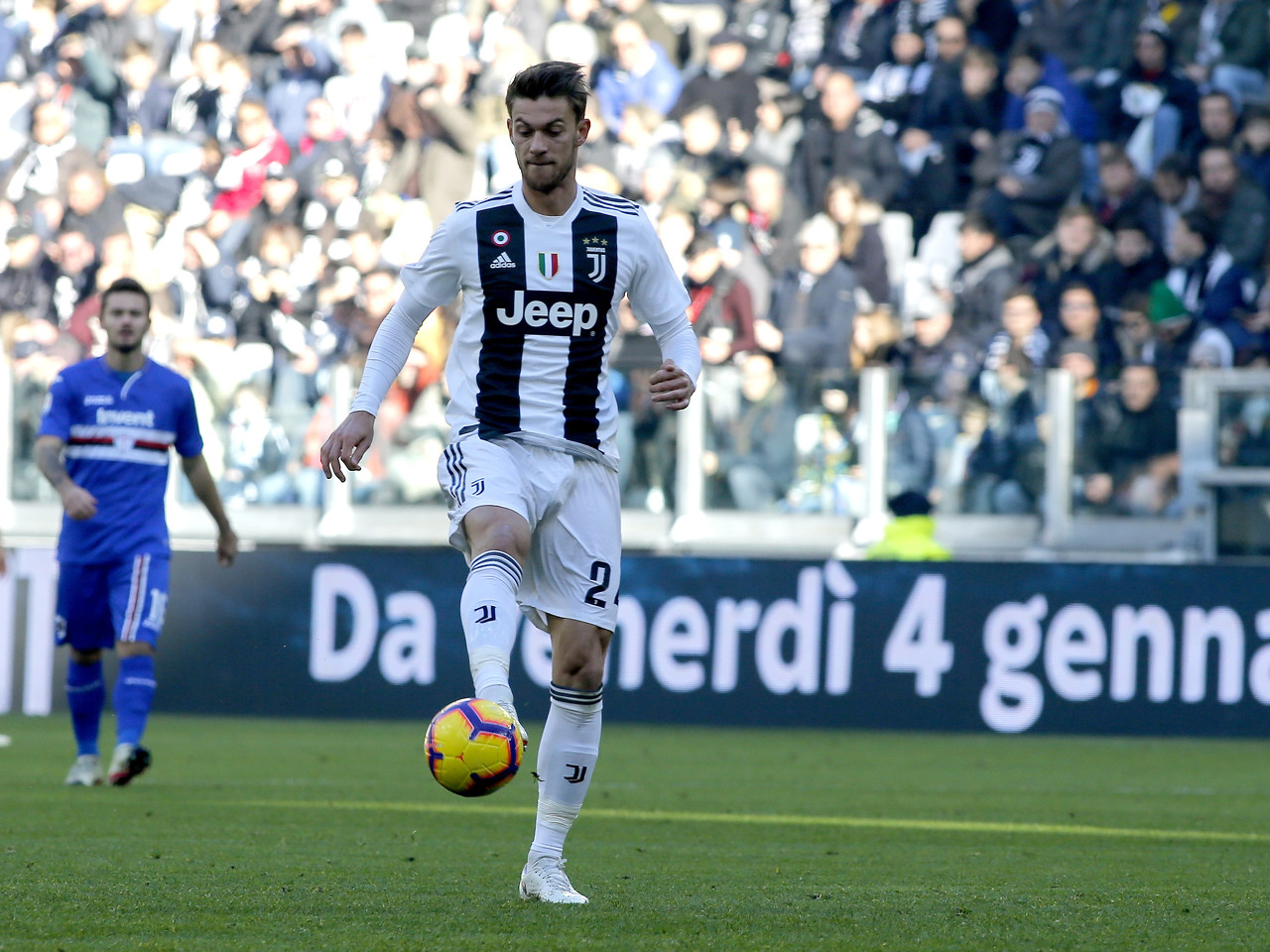 記者：法里奧利正接近波爾圖帥位，他可能要求引進(jìn)尤文后衛(wèi)魯加尼