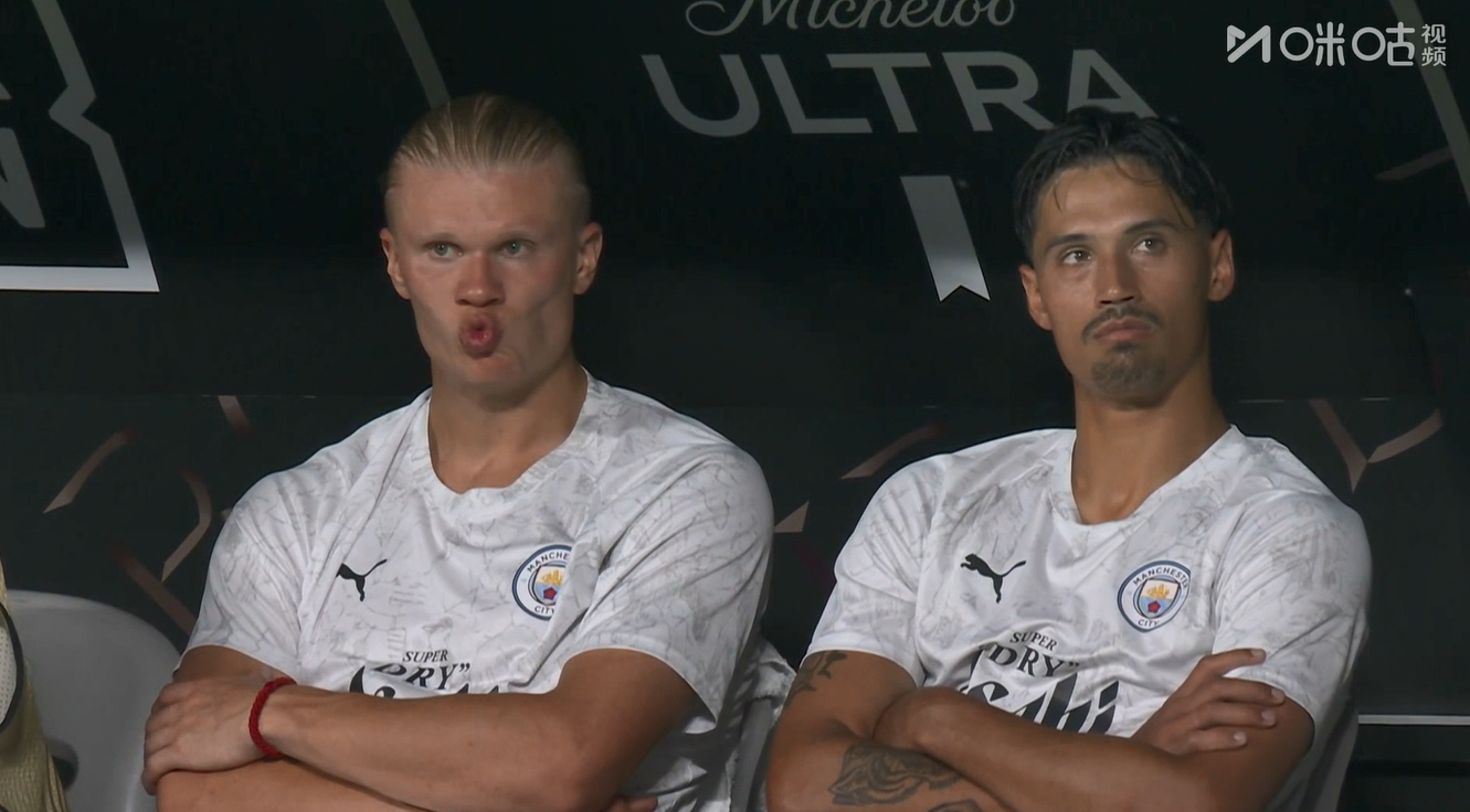 曼城加時落后！庫利巴利破門，哈蘭德替補(bǔ)席嘟嘟嘴