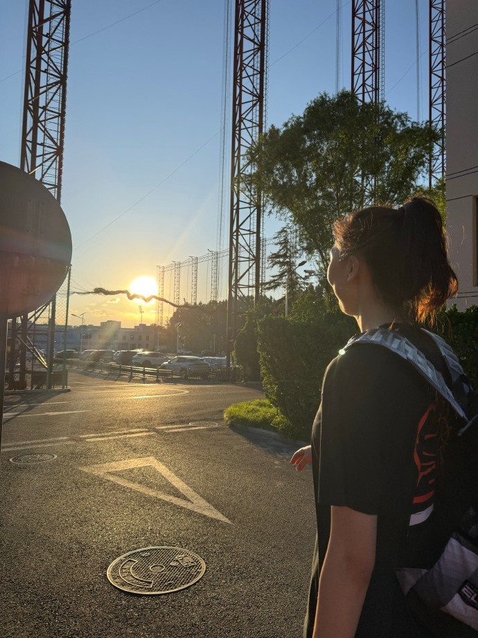 咋了？韓旭：人要有分辨是非的能力 未知全貌不予置評 可憐可笑