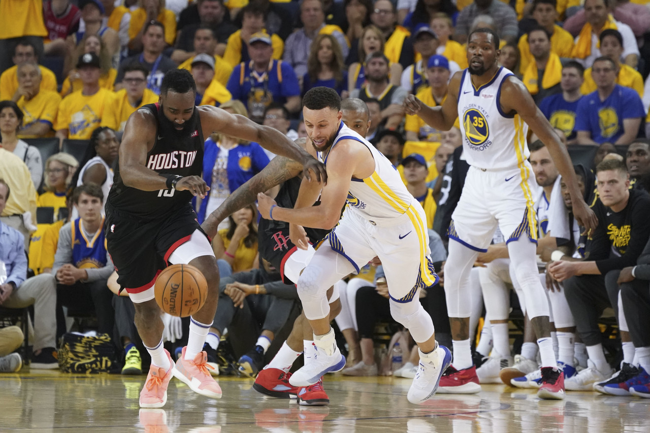 喬治：哈登只是碰上了超級(jí)球隊(duì) 若年輕的他在現(xiàn)在打球你很難贏他