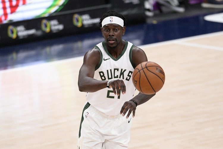 慘淡收場！雄鹿兩年前用霍勒迪+1首輪+2首輪互換權(quán)引進利拉德