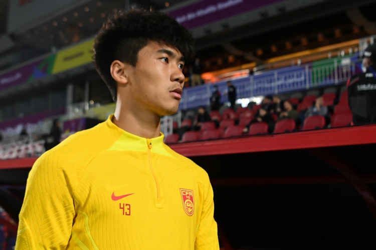 博主：國安的5名國腳今天前往大連報到，出現(xiàn)小傷的吳少聰在列