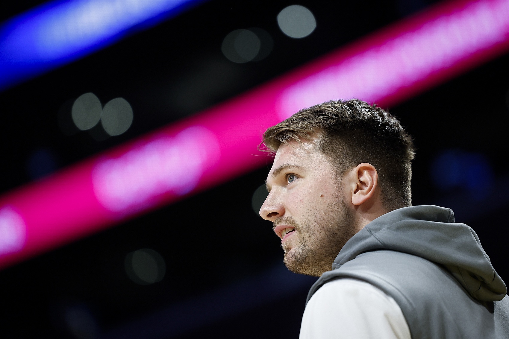 名記：湖人肯定有個(gè)盧卡認(rèn)可的計(jì)劃 佩林卡會(huì)確保所有人達(dá)成共識(shí)