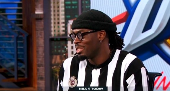 多特：掘金2-1領先時我們有點慌 總決賽G4我們緊張但覺得能贏