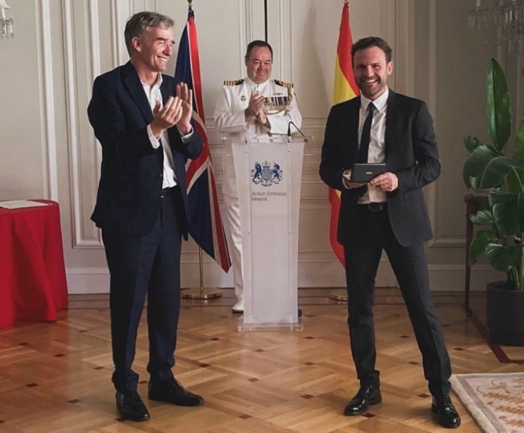 官方：馬塔被授予英國(guó)員佐勛章，表彰其對(duì)體育和慈善事業(yè)的貢獻(xiàn)