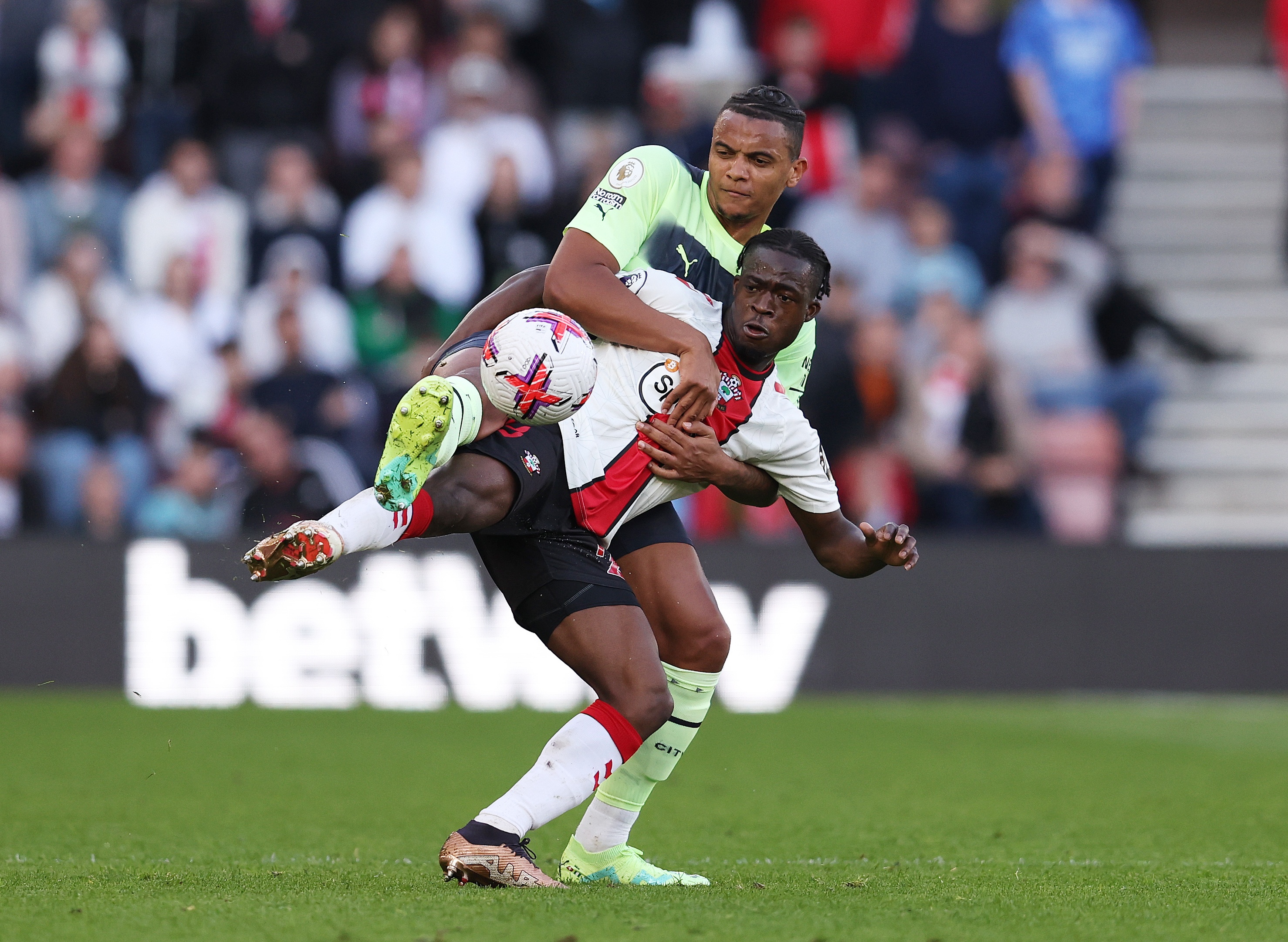 官方：23歲邊鋒蘇萊馬納離開南安普頓，轉(zhuǎn)會(huì)加盟亞特蘭大