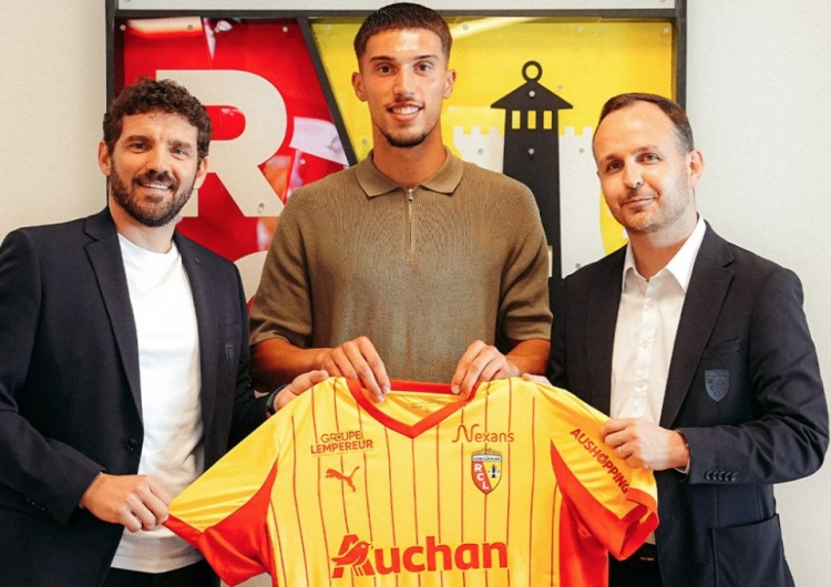 身價150萬歐！官方：朗斯簽下20歲斯特拉斯堡門將羅賓-雷瑟