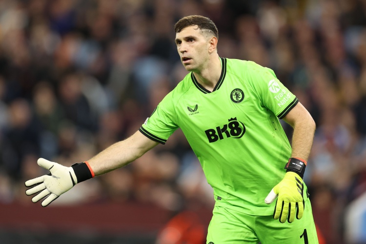 罰款1100萬！電訊報：維拉對歐足聯(lián)罰單有預(yù)期，大馬丁未來不確定