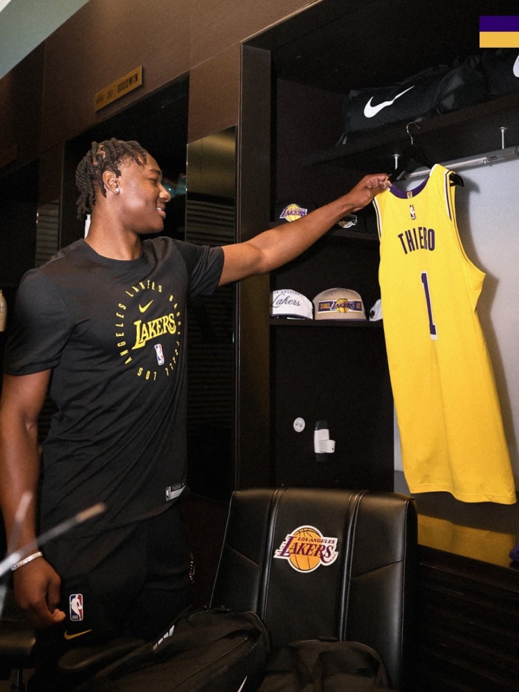 湖人1號??湖人36號秀阿杜-蒂耶羅新賽季將穿1號球衣出戰(zhàn)