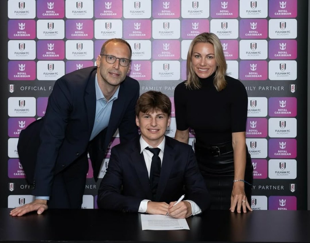 官方：切赫兒子、16歲門將達米安-切赫與富勒姆簽下首份職業(yè)合同