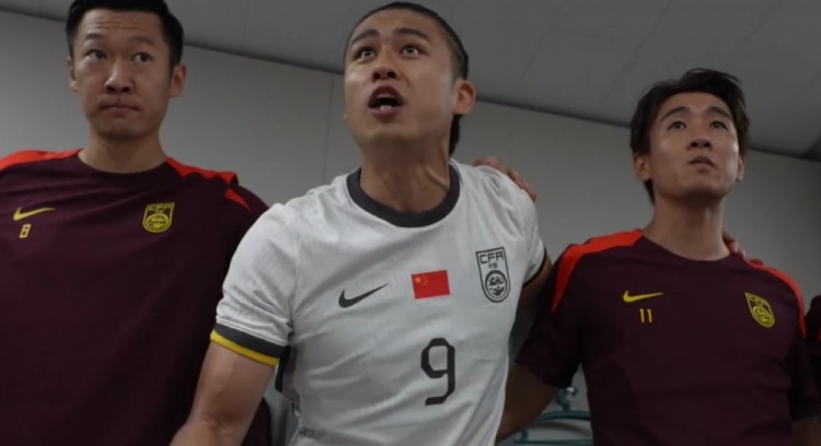 張玉寧更衣室喊話：上場(chǎng)了就去為身邊每個(gè)隊(duì)友負(fù)責(zé)，大膽展示自己