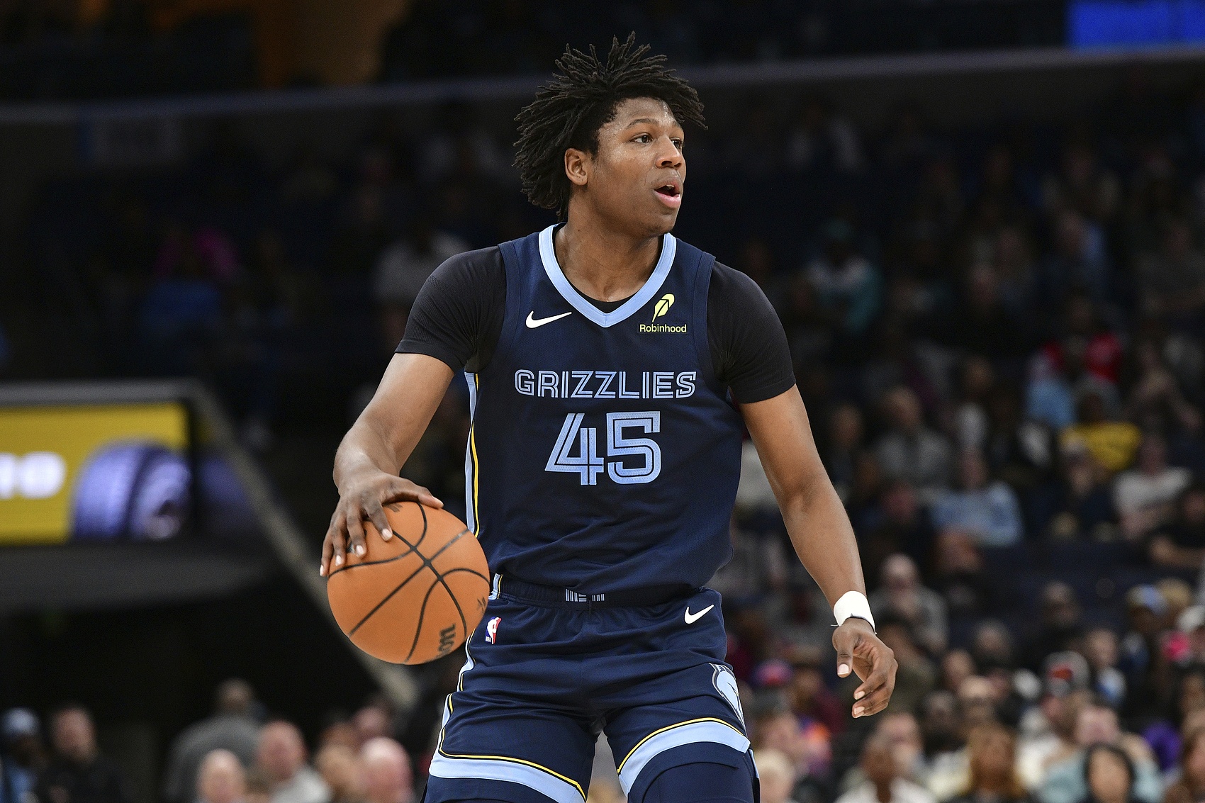 欺負(fù)人！半場灰熊仨常規(guī)輪換轟41分 斯潘塞17分&GG-杰克遜16分