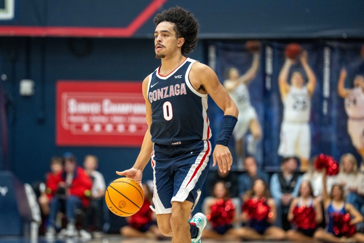 打得不錯(cuò)！瑞安-內(nèi)姆哈德14中8拿下21分5助 兩項(xiàng)數(shù)據(jù)全隊(duì)最高