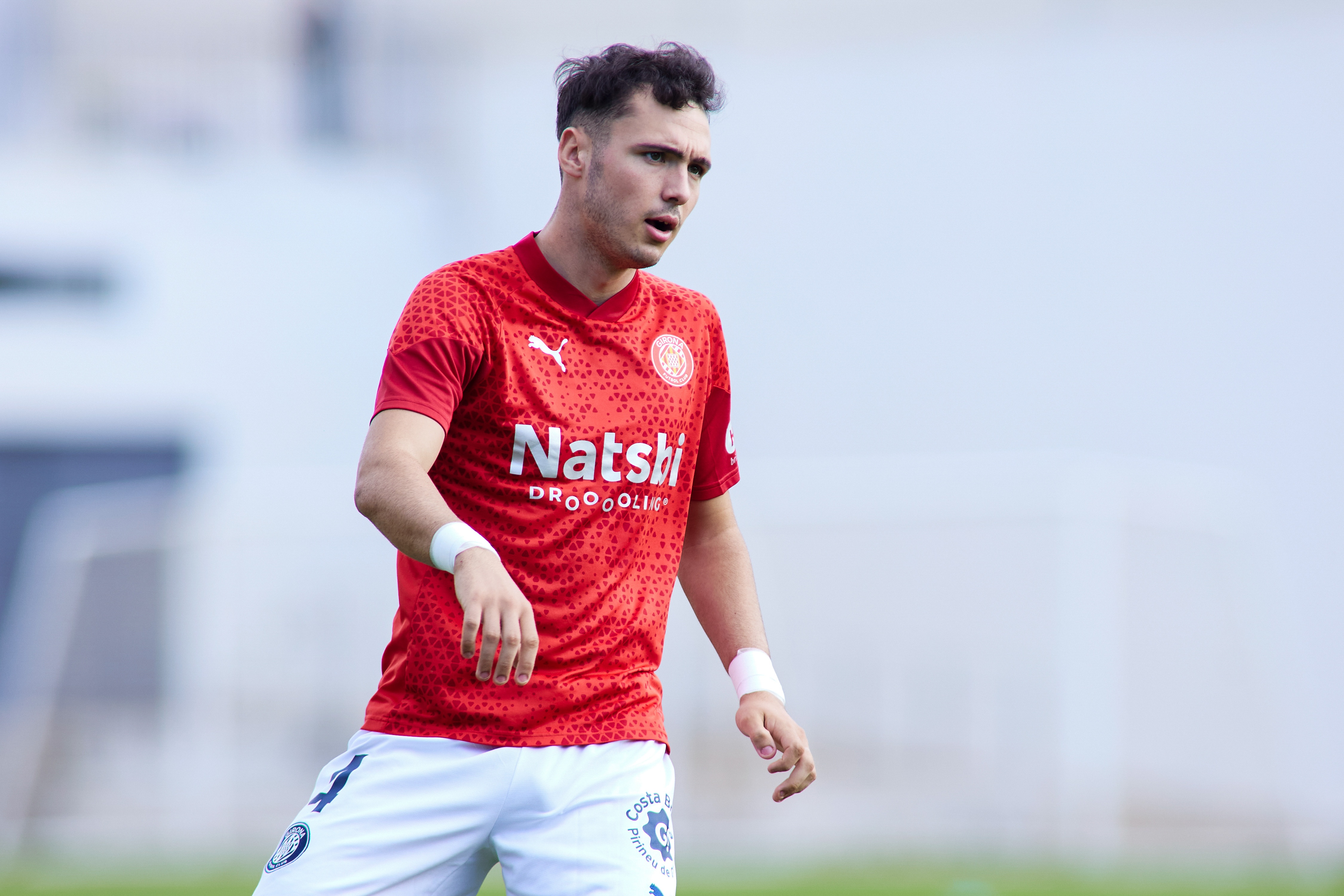 加泰媒：西漢姆有意赫羅納邊衛(wèi)阿爾諾-馬丁內斯，解約金1400萬歐