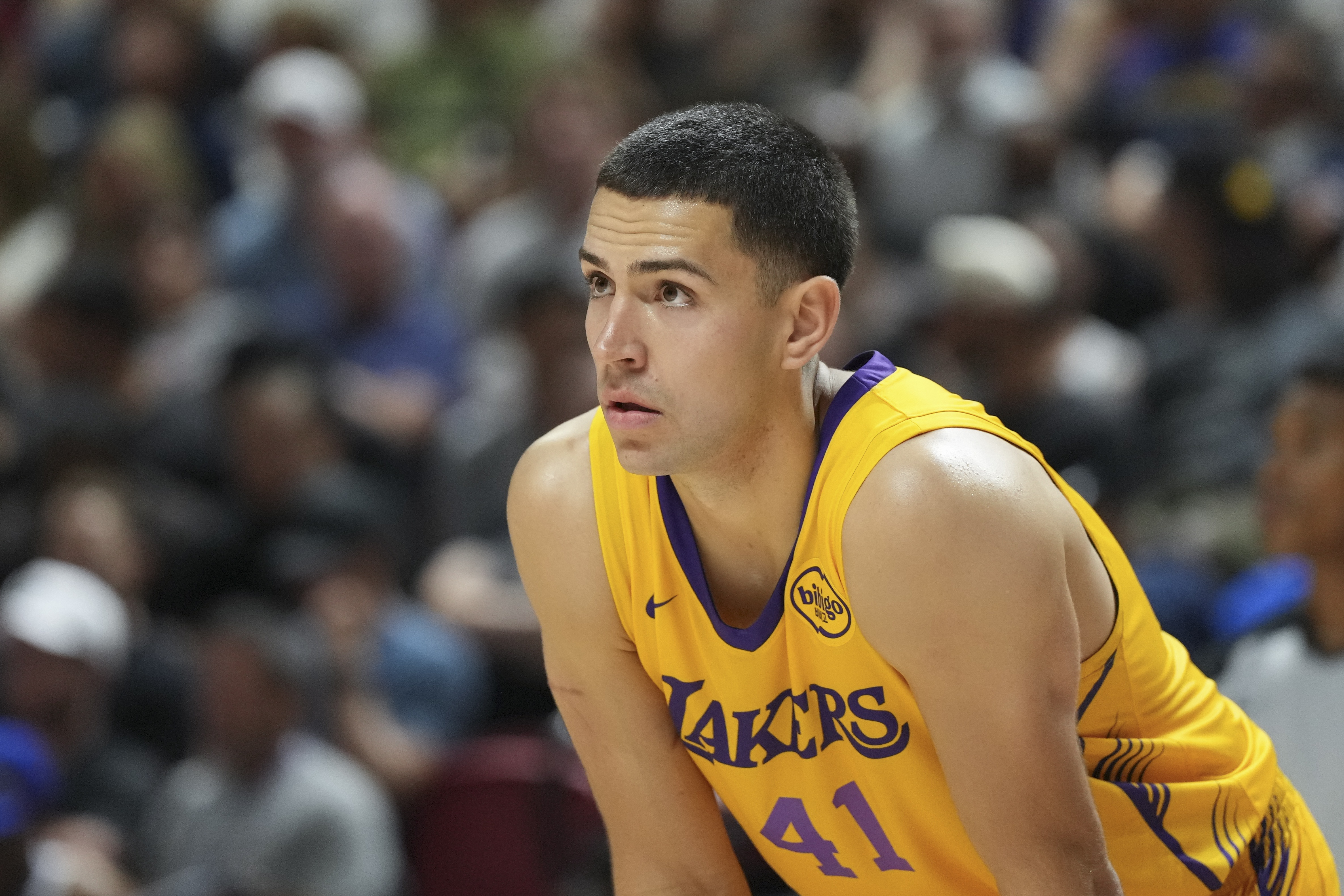 高炮臺！斯威德17中8砍全場最高21分10板 三分9中4