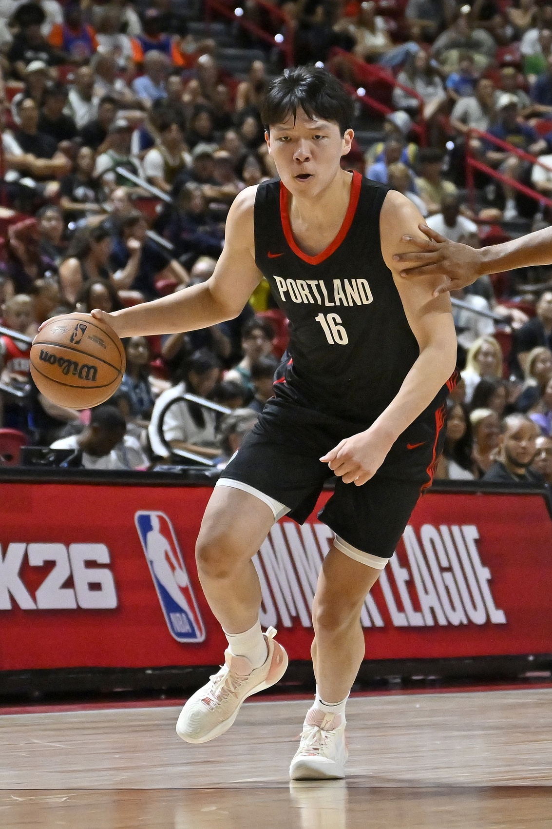 曾令旭：體能問題是楊瀚森目前最大的困境 這需要長(zhǎng)期訓(xùn)練來適應(yīng)