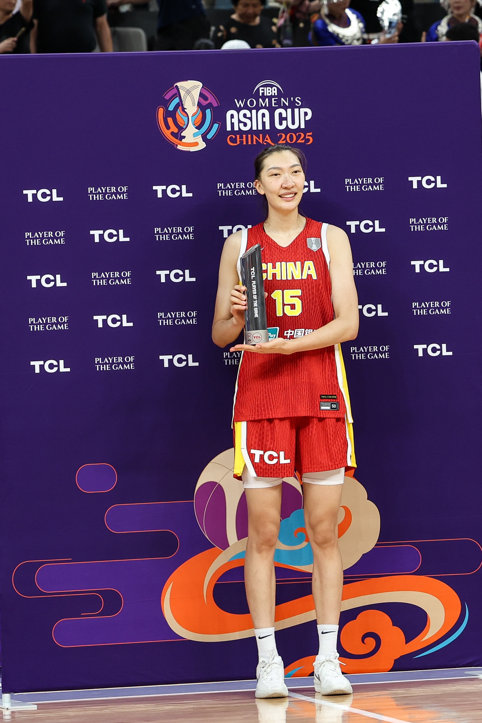 ??18分12籃板正負值+20！韓旭當選本場最佳球員！