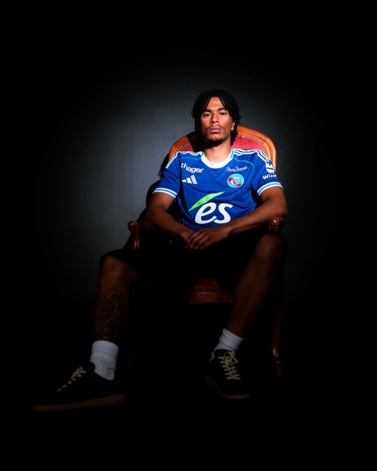 官方：斯特拉斯堡600萬(wàn)歐簽下20歲中場(chǎng)奧耶德勒，曼聯(lián)獲得40%分成