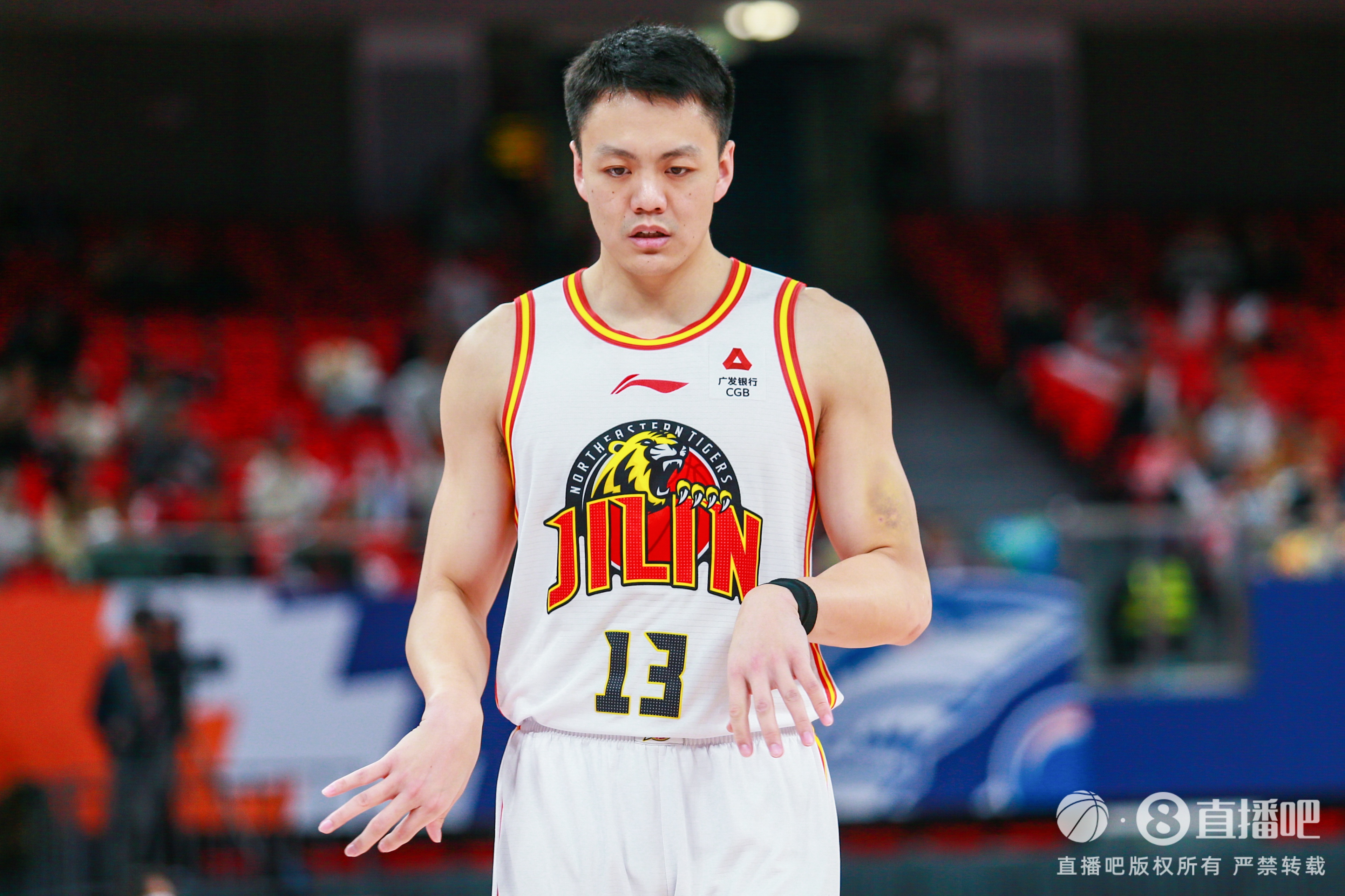 媒體人：吉林已上報(bào)姜宇星D類合同優(yōu)先續(xù)約權(quán) 但對(duì)交易持開放態(tài)度