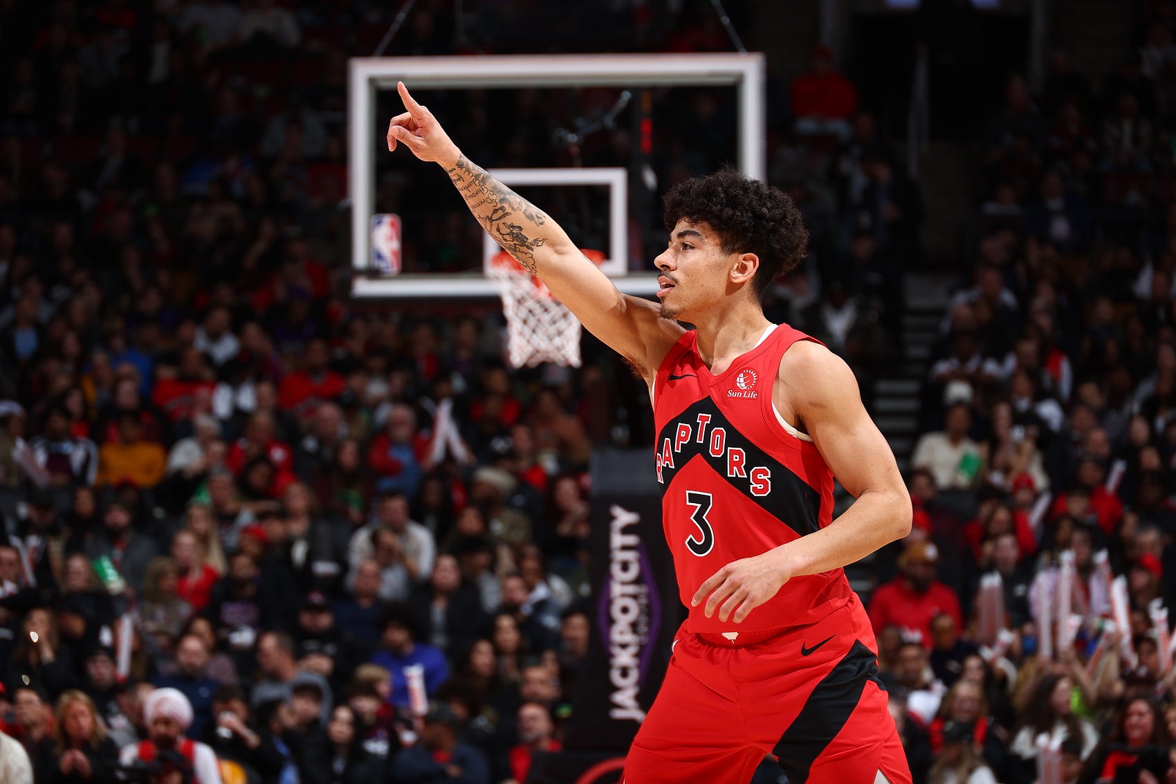 高效全能！DJ-卡爾頓9中6拿到20分5板5助3斷 罰球8中6