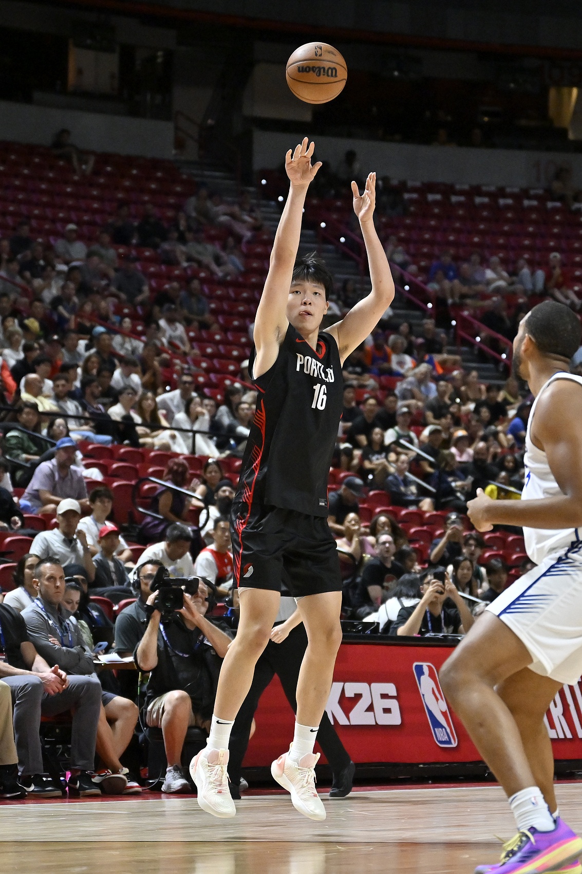 場(chǎng)場(chǎng)都有證明！楊瀚森三分6中3創(chuàng)新高 3場(chǎng)合計(jì)11中4展現(xiàn)外線投射