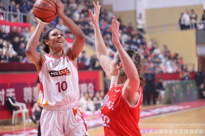 武漢女籃官方：球隊(duì)簽約WNBA球員奧利維耶-尼爾森-奧杜達(dá)