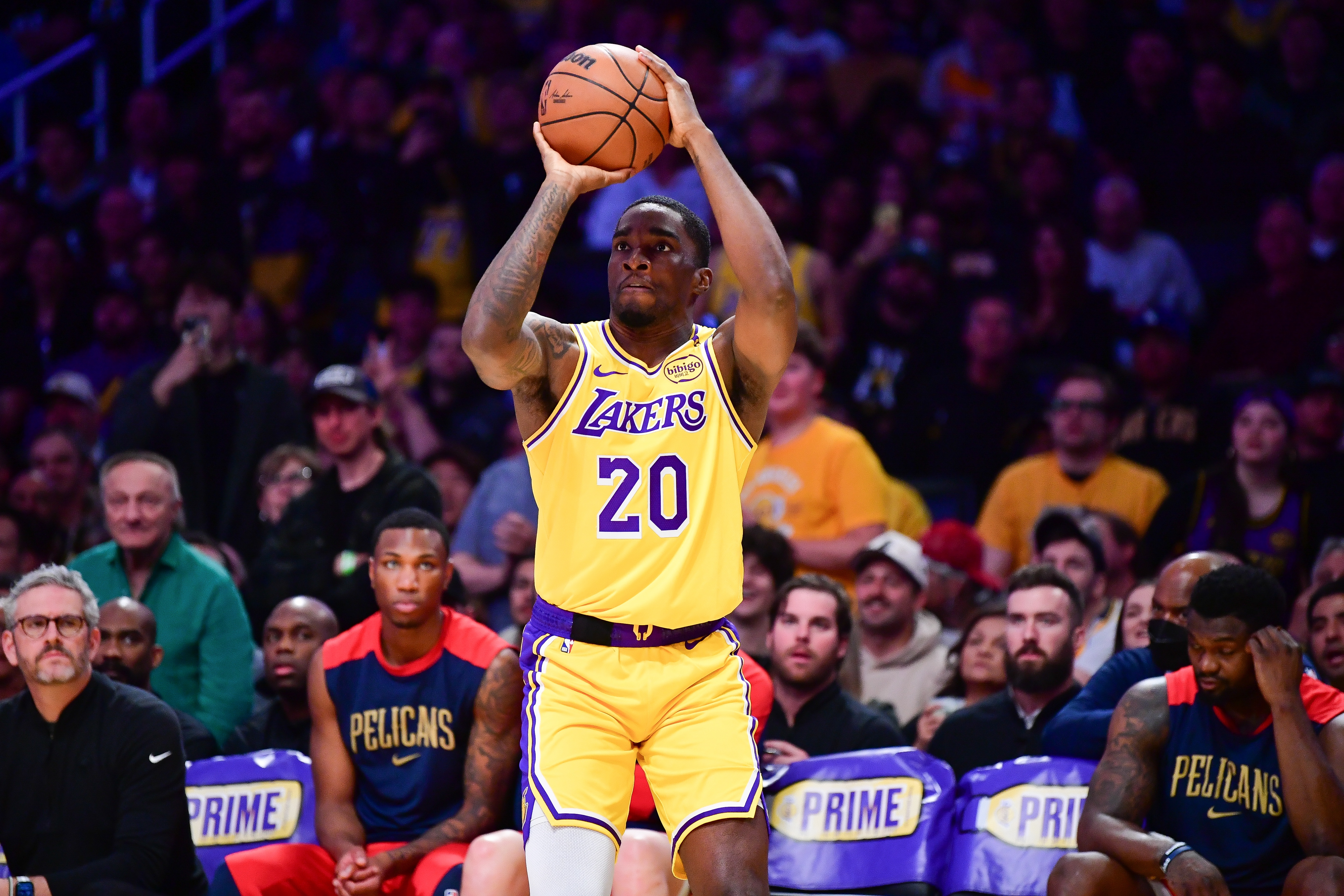 隊記：湖人可以裁掉米爾頓騰出名額來簽下能提升球隊外線防守的人