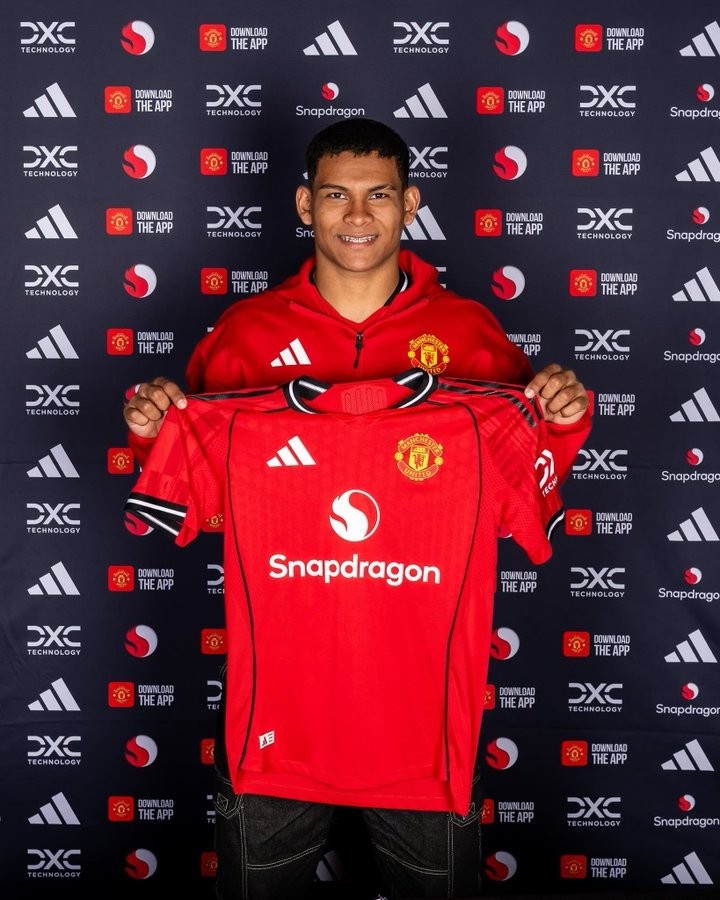 曼晚：曼聯(lián)新援迭戈-萊昂訓(xùn)練表現(xiàn)亮眼，有望進入一線隊