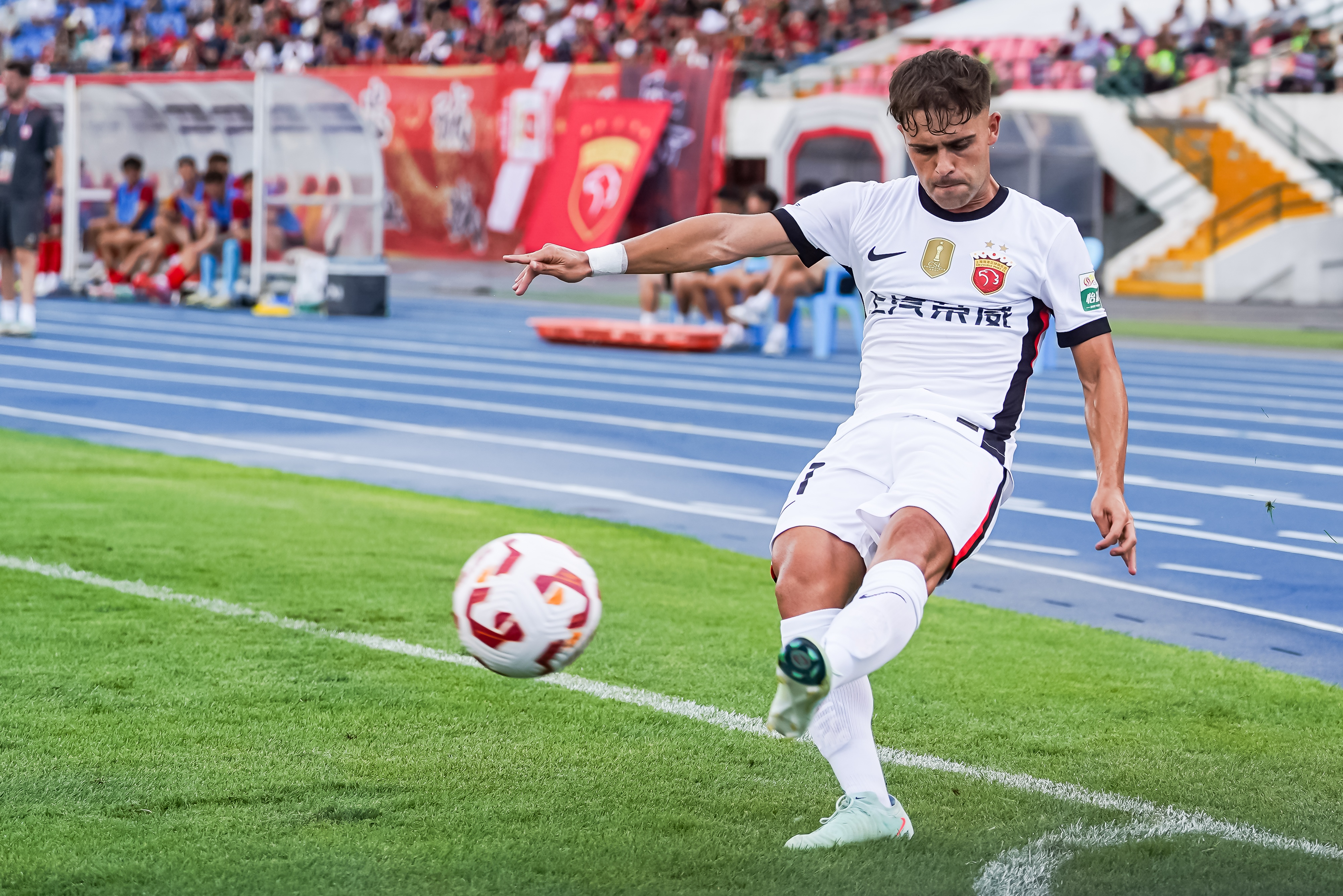 記者：梅倫多腳下靈活但還沒(méi)達(dá)到最佳狀態(tài)，海港進(jìn)球體現(xiàn)他的特點(diǎn)