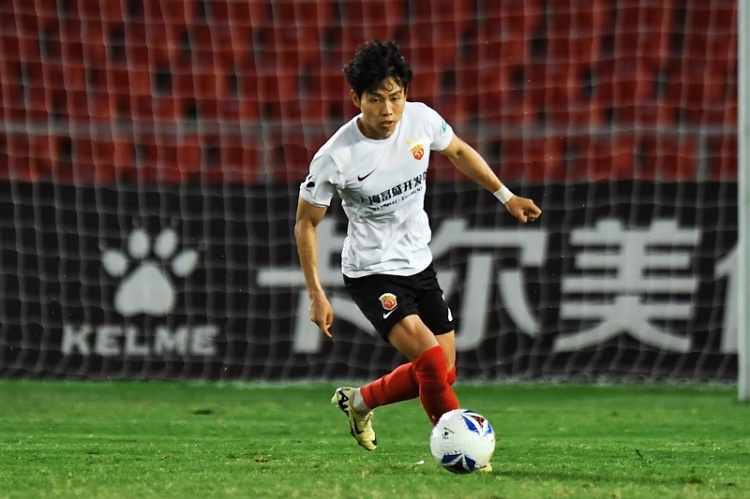 上海海港B隊后衛(wèi)呂坤租借佛山南獅