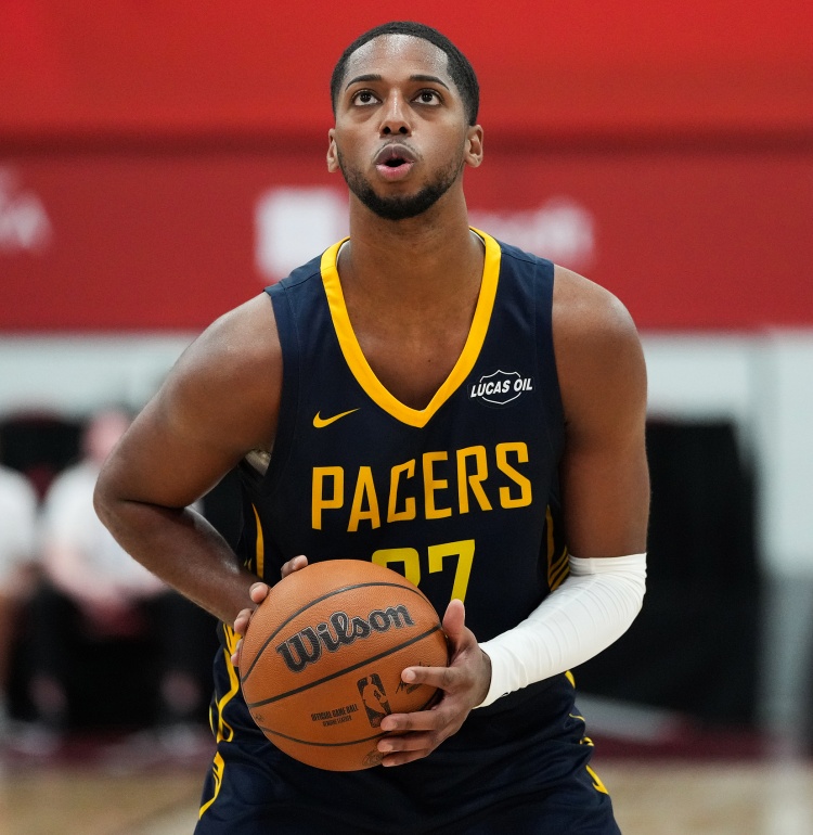 何方奇兵！貝克18中11&三分10中4轟26分10板2斷2帽 第三節(jié)14分！