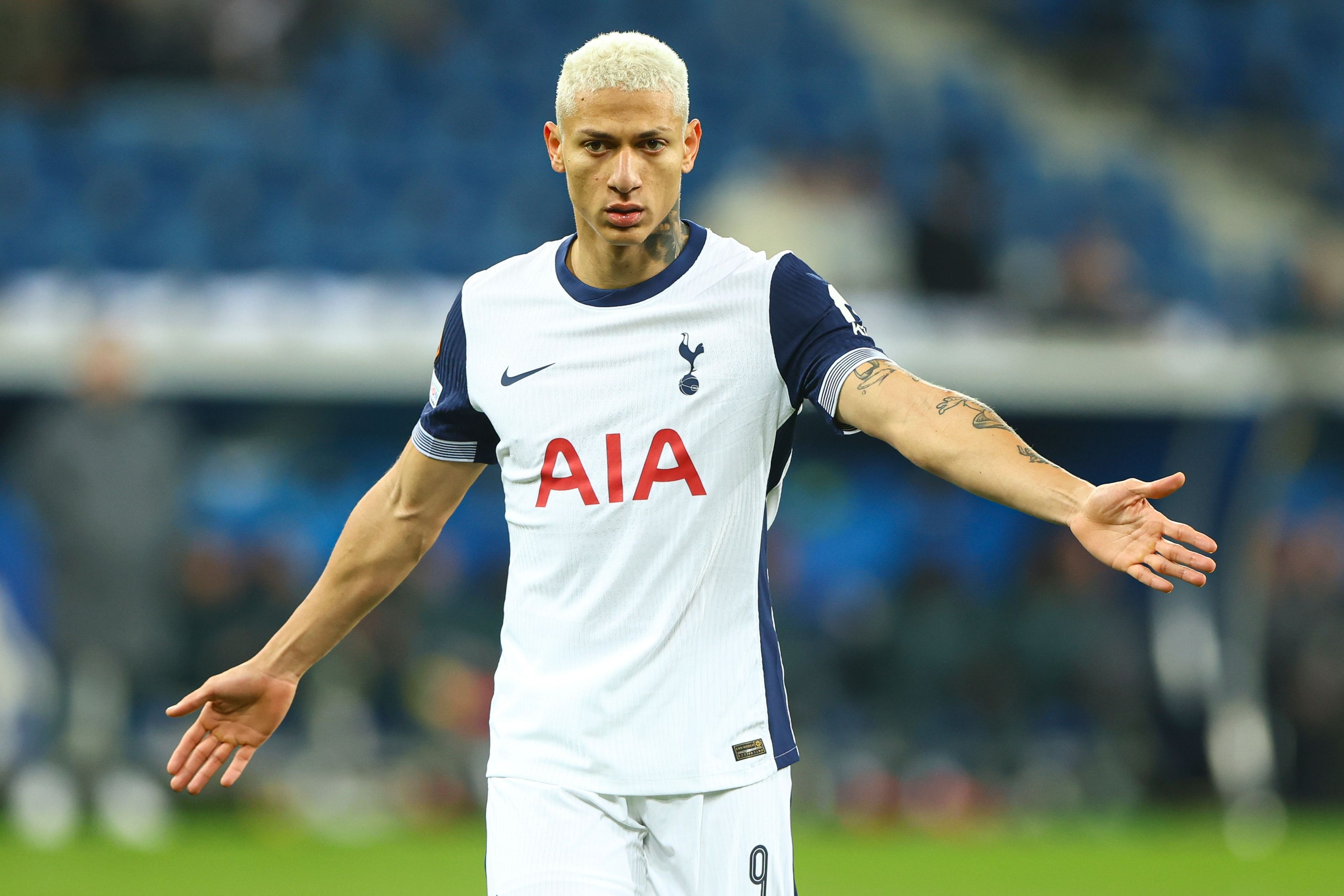 衛(wèi)報：理查利森想留熱刺，傳射建功的武什科維奇也想留隊證明自己