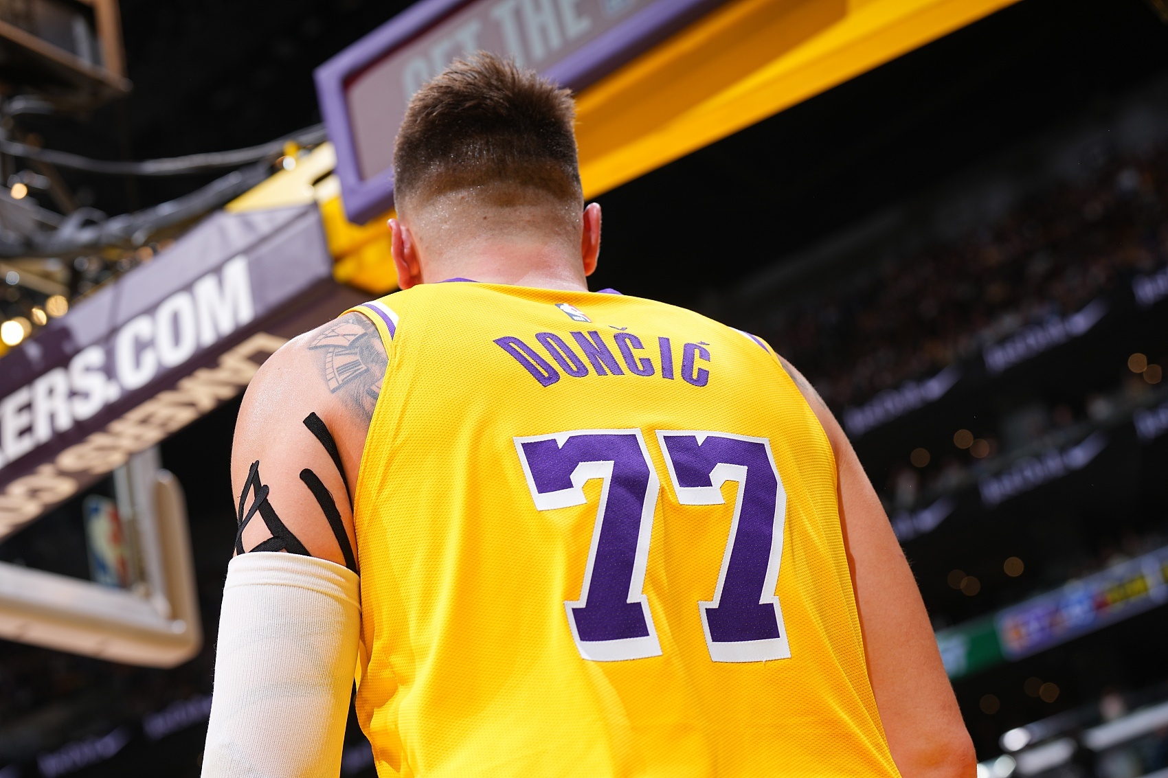 想如何聞名洛城??東契奇：為這座城市帶來總冠軍的那個人???