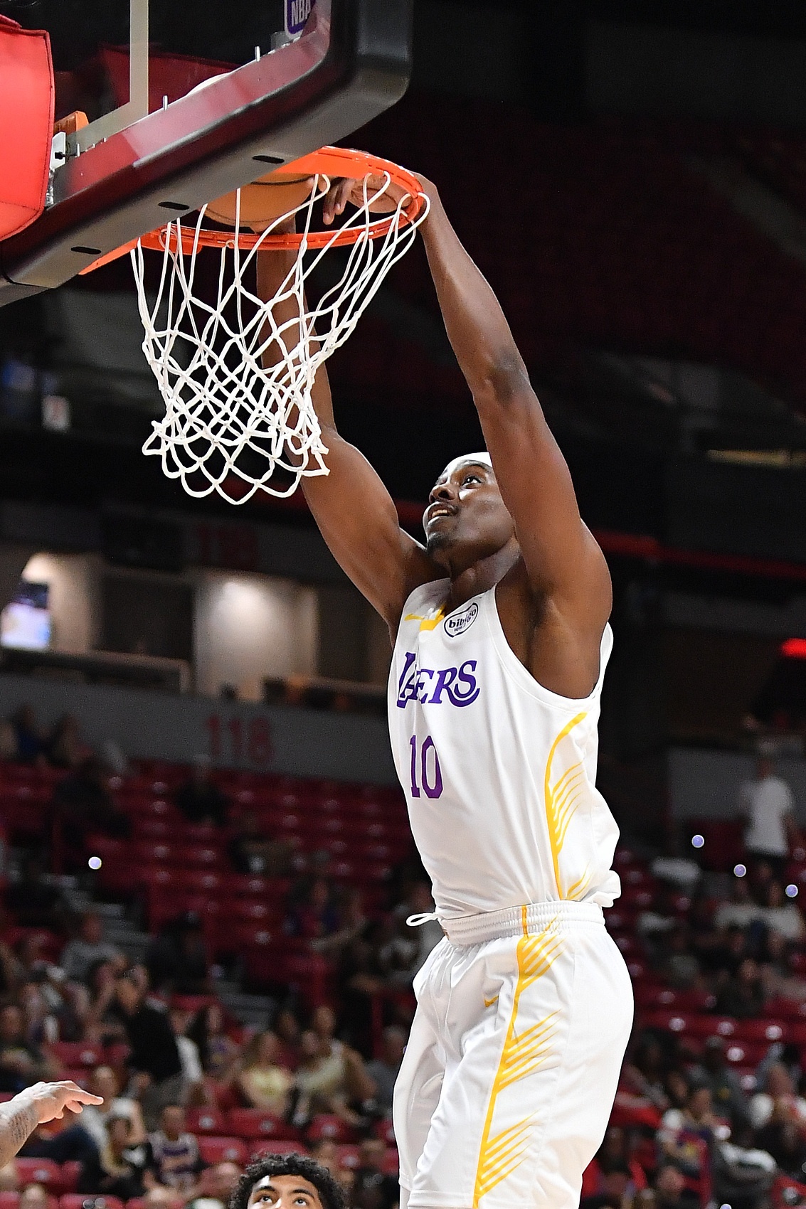 隊(duì)記：科洛克一直在努力擴(kuò)大自己投籃范圍 在夏聯(lián)展現(xiàn)了一些亮點(diǎn)