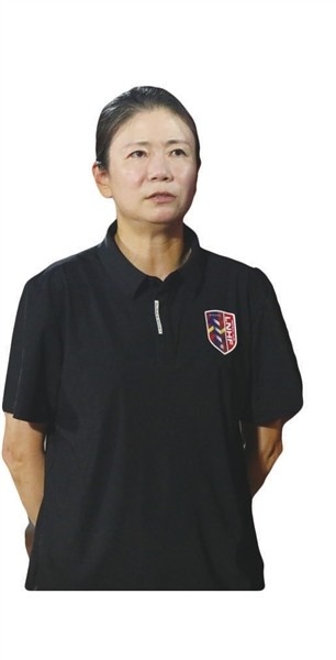 遼寧女足拿下女超聯(lián)賽半程冠軍，主帥馬琳：在拼搏中不斷進(jìn)步