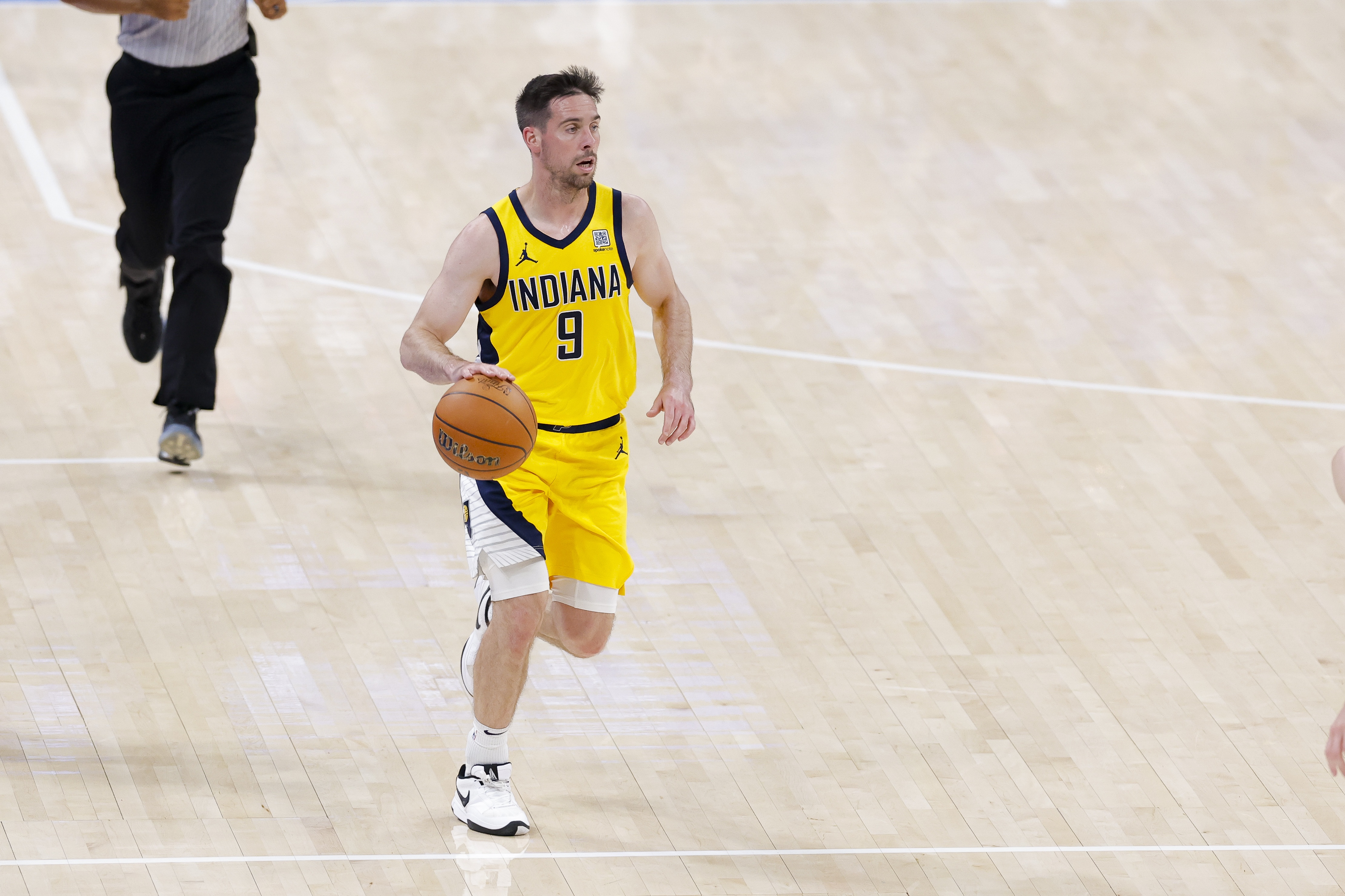 麥康納：輸?shù)鬐7后大家真的很難受 因為我們對自己有著極強的信念