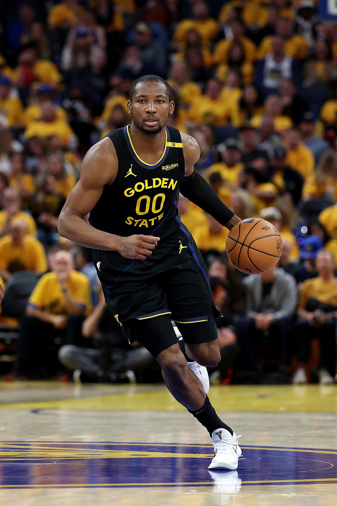 Shams：國王與太陽已經(jīng)就庫明加提出報(bào)價(jià) 且有首發(fā)承諾