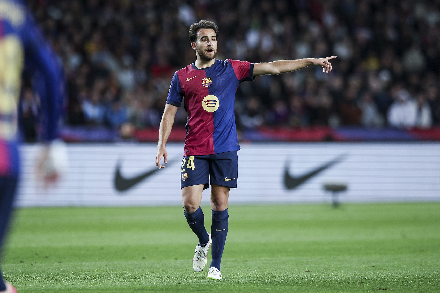 世體：埃里克-加西亞續(xù)約進展比預期緩慢，但巴薩有信心留人