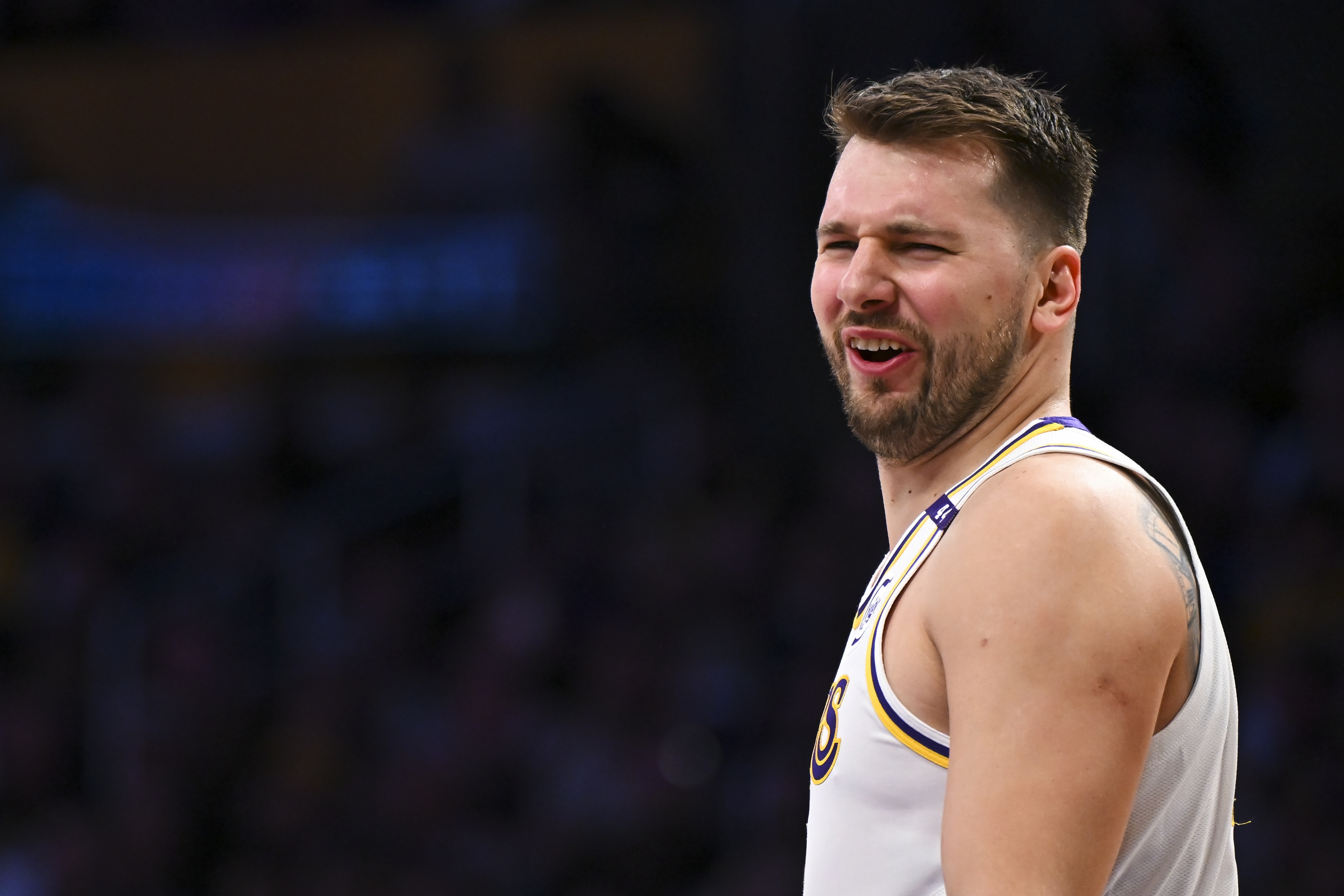 東契奇：小時(shí)候我玩過(guò)很多種運(yùn)動(dòng) 輸?shù)臅r(shí)候很生氣但我沒(méi)怎么輸過(guò)